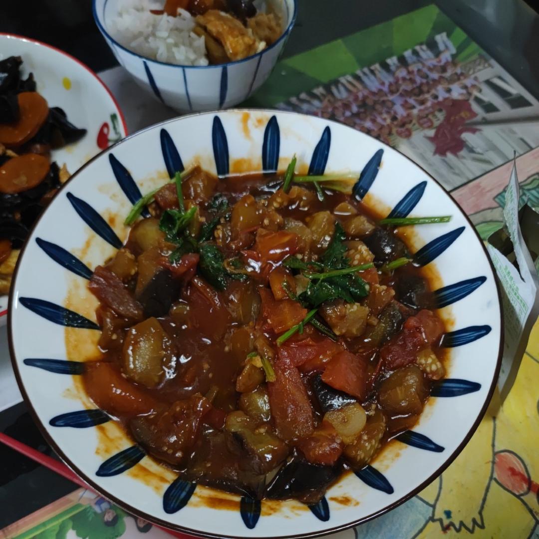 5分钟快手下饭菜#番茄炒茄子🍅番茄家族