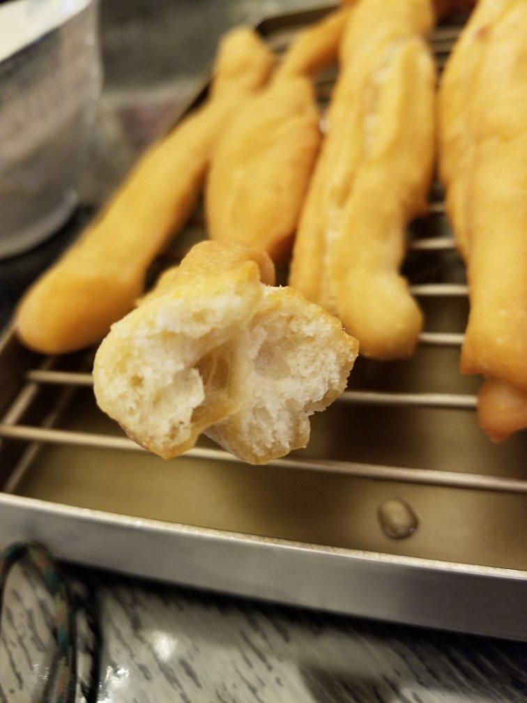 （视频菜谱）自制蓬松 炸油条