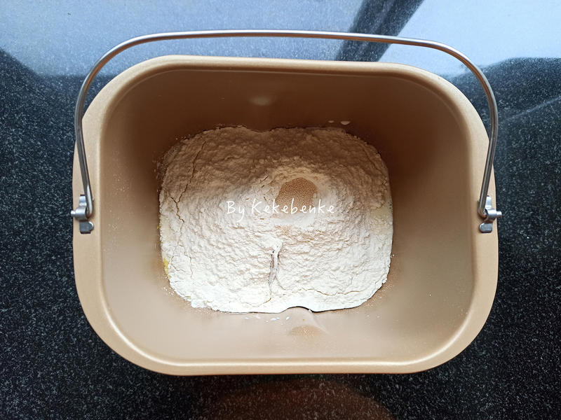 纯奶手撕吐司的做法 步骤1