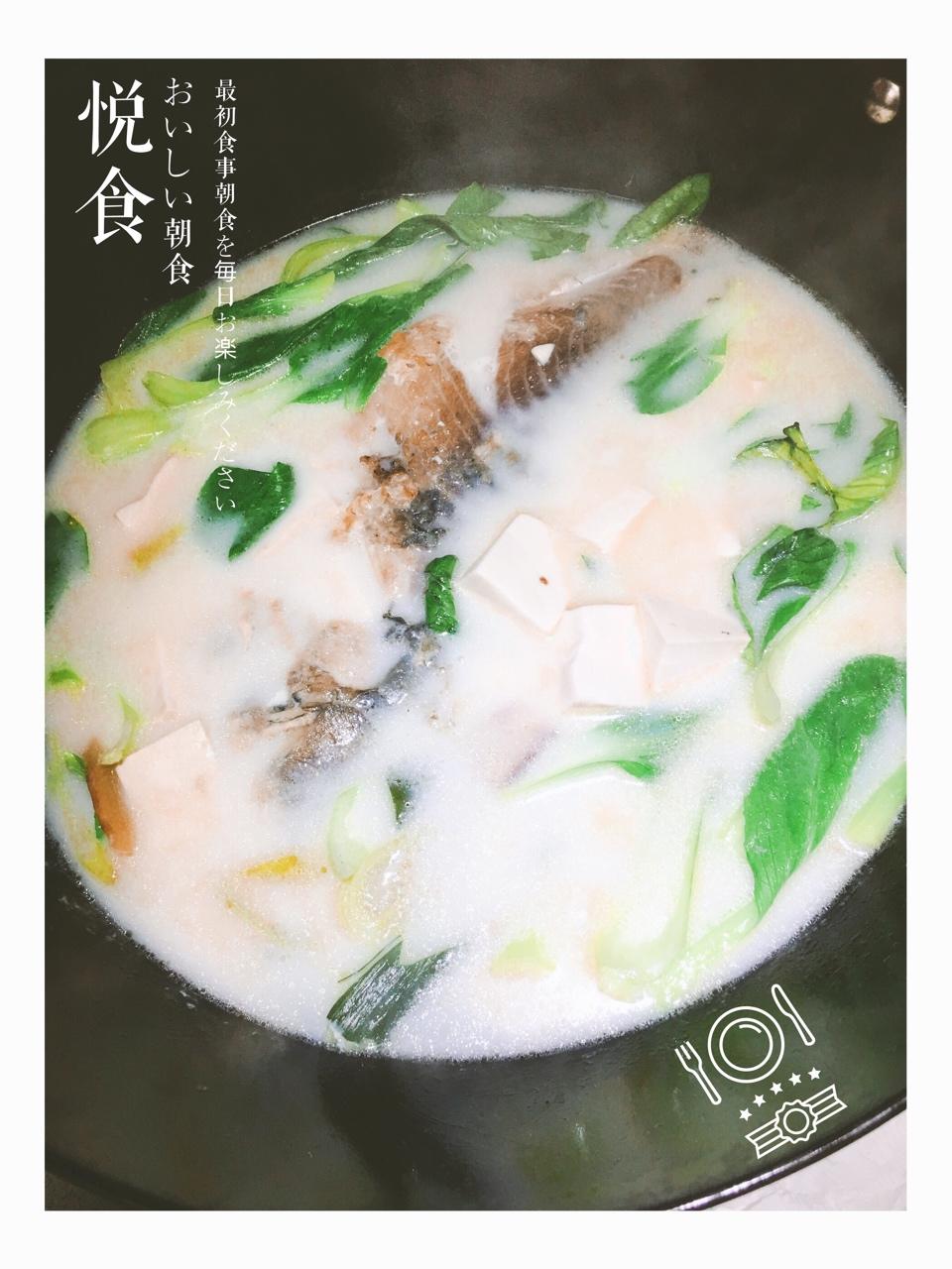 奶白鲫鱼豆腐汤