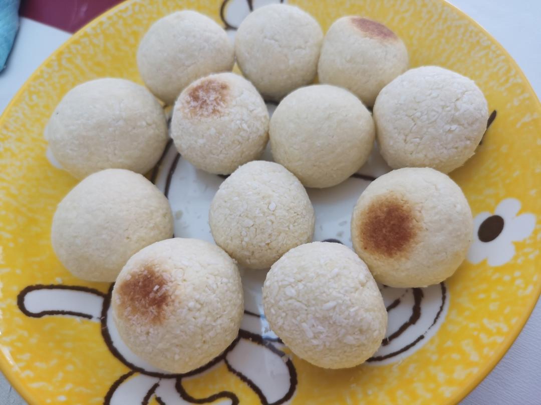 黄金椰蓉球