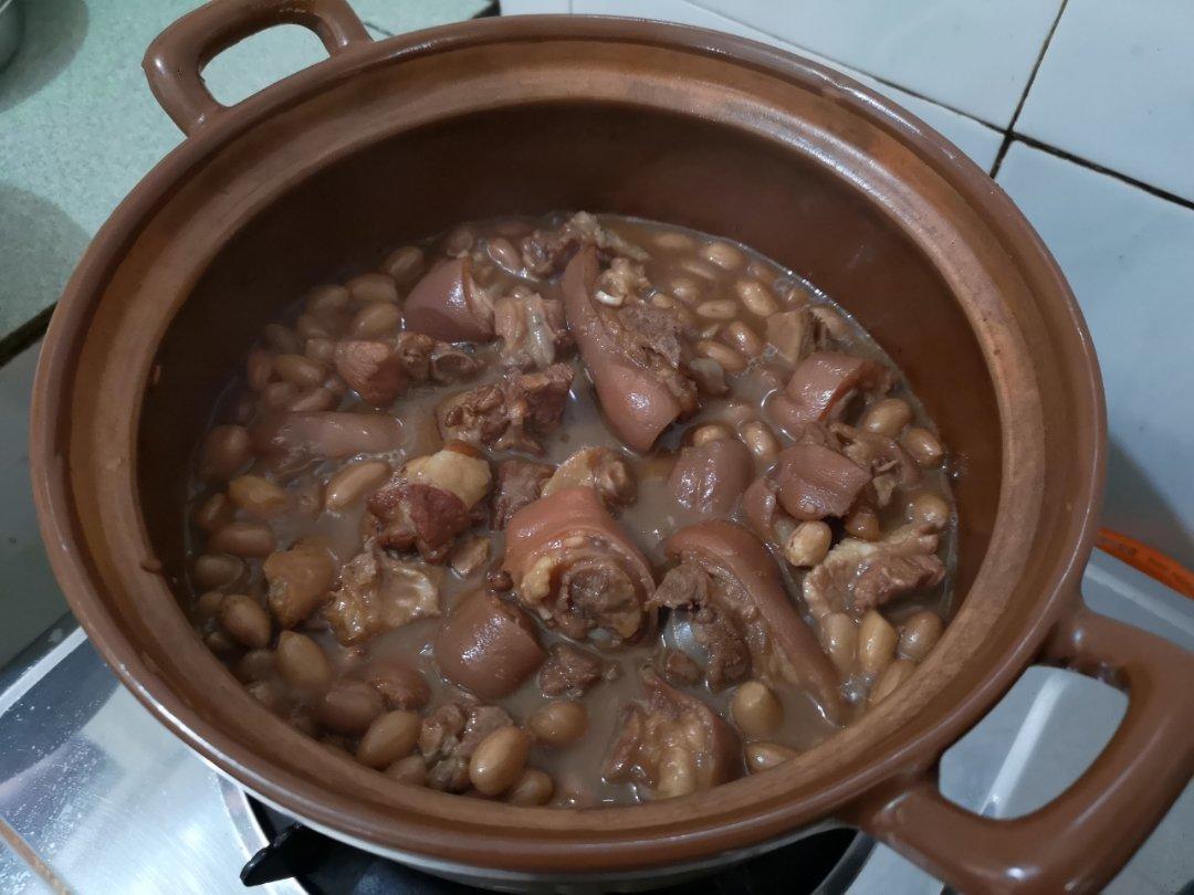 花生豆酱焖猪脚