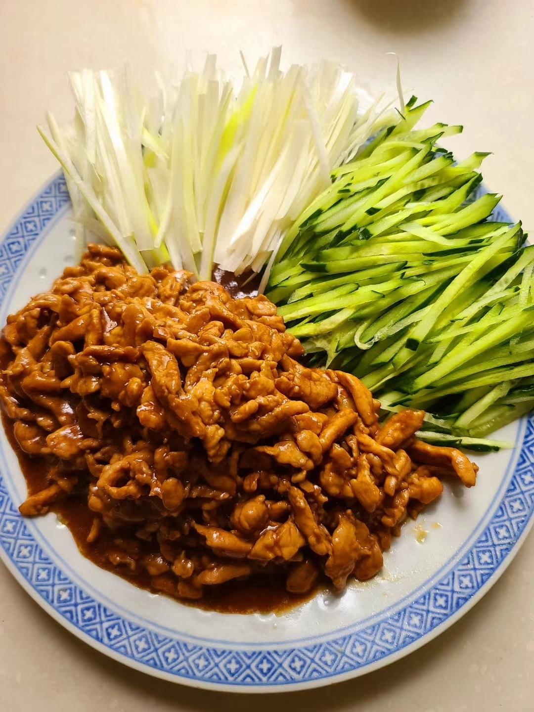 好吃到爆的京酱肉丝‼️酱汁浓郁～新手零失败