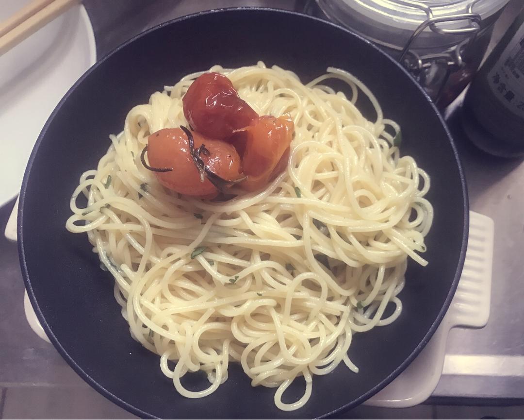 极简的美味──蒜油意面