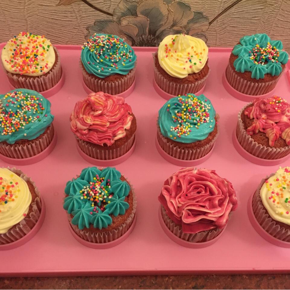 传统红丝绒杯子蛋糕（极软无泡打粉）Red velvet cupcake