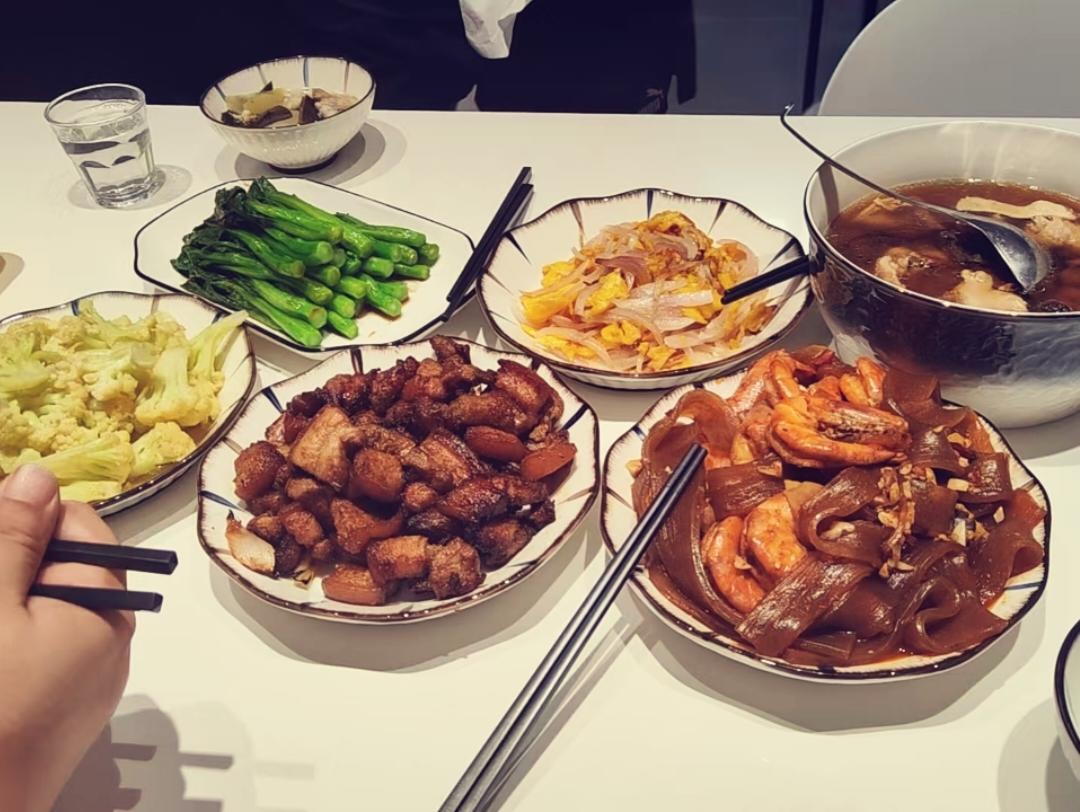 家庭聚餐