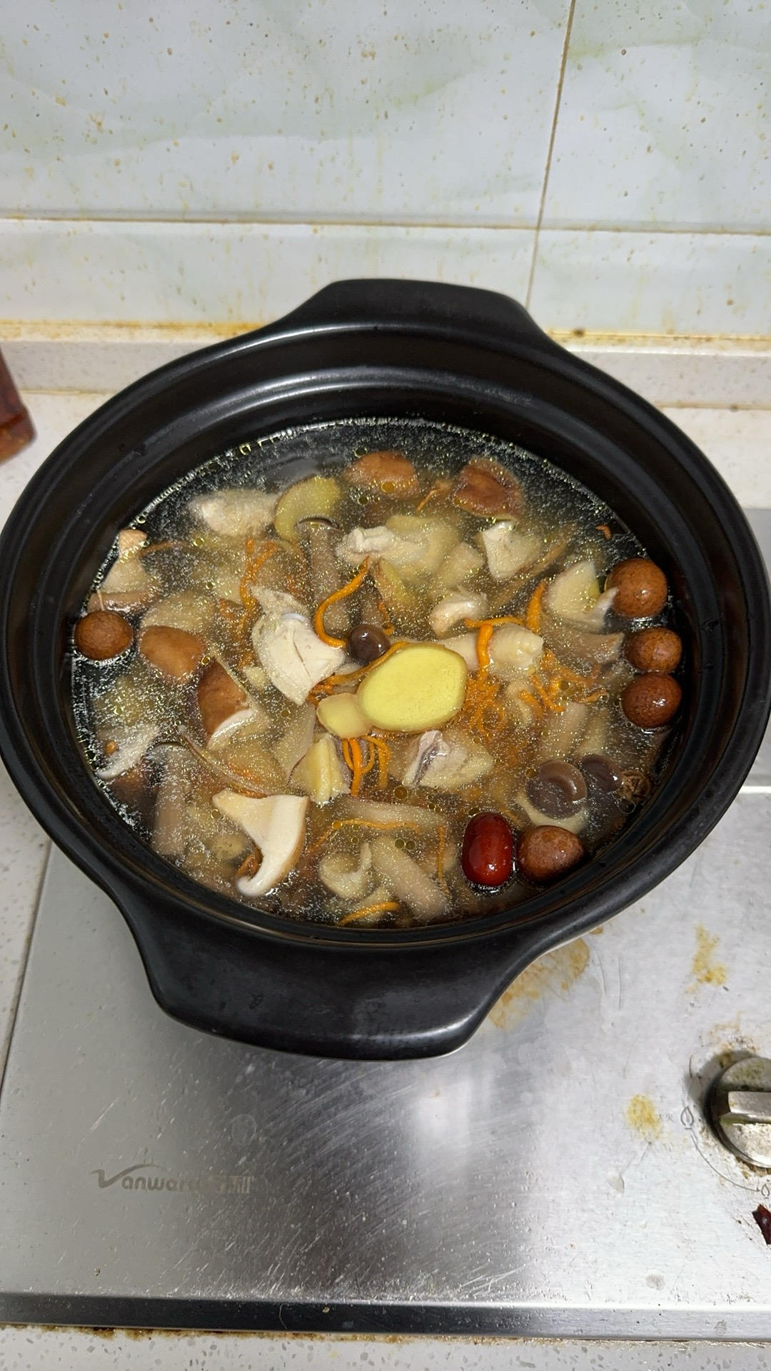 简单美味的菌菇鸡汤