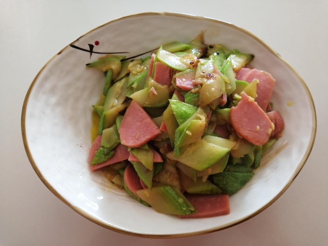 西葫芦火腿的做法