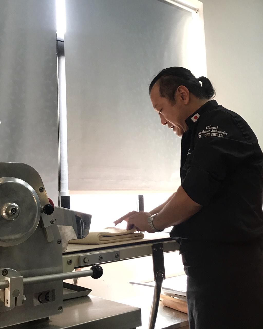 柴田武的闪电泡芙（焦糖）