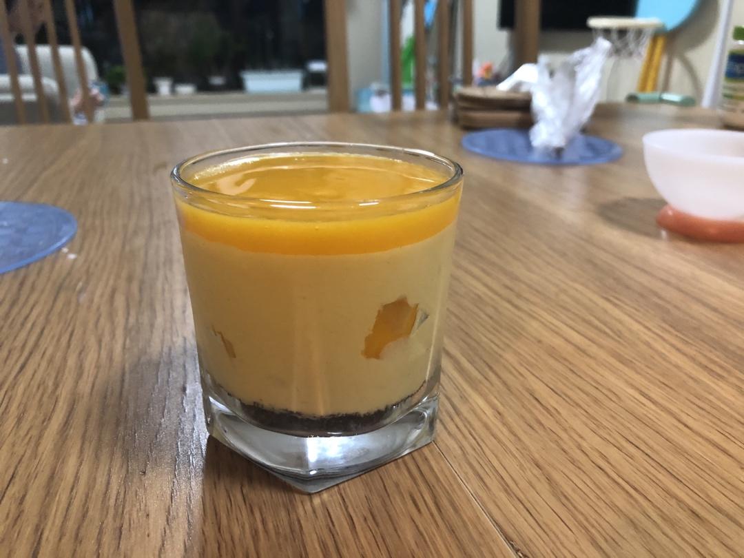芒果慕斯杯