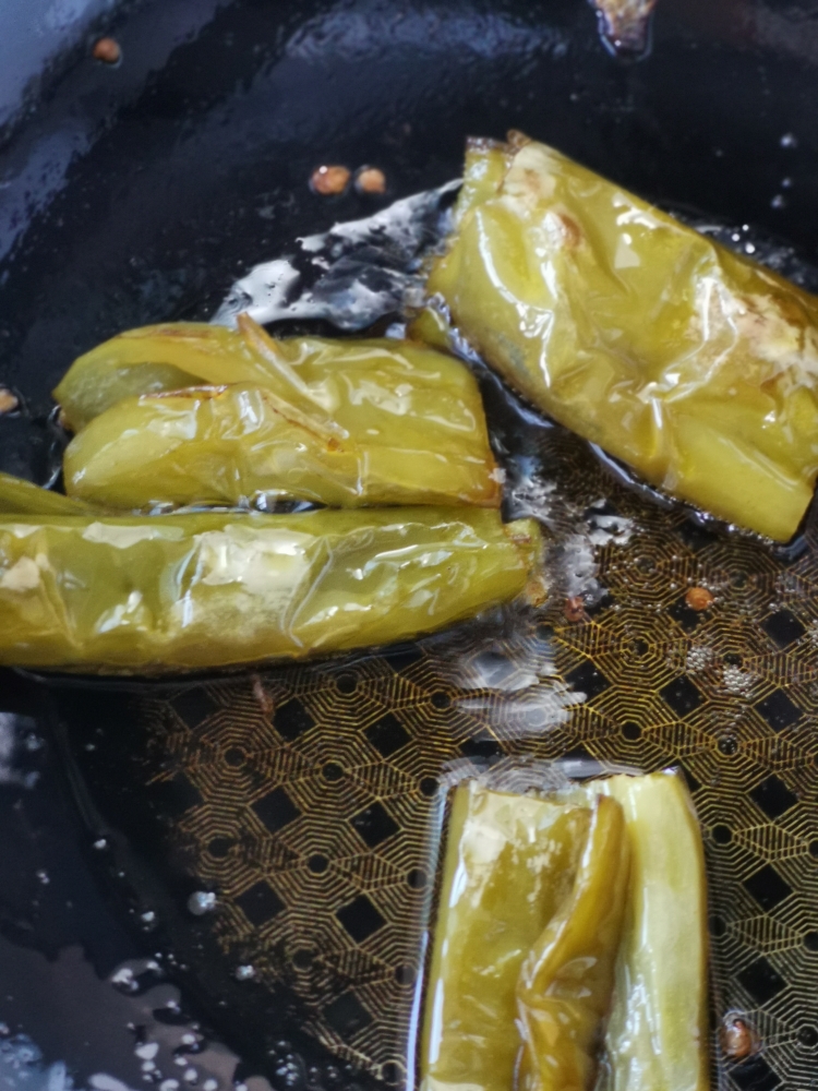 油焖尖椒——下饭菜  😃的做法 步骤4