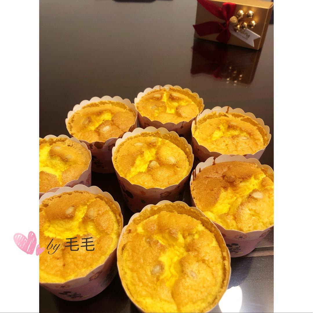 椰蓉棉花纸杯蛋糕