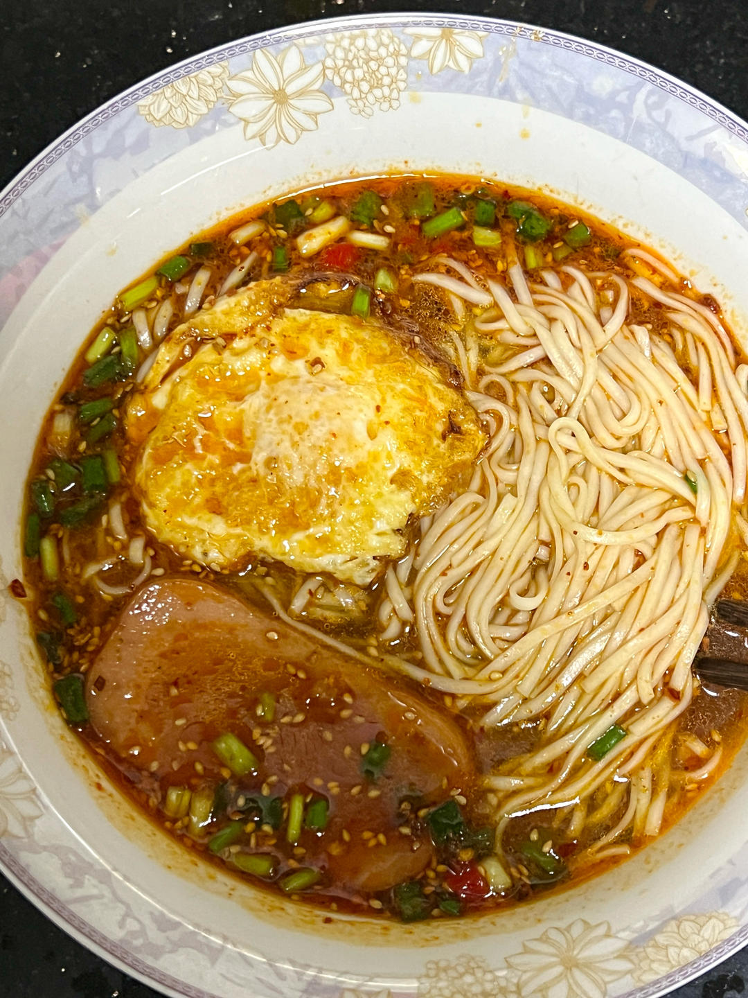 酸辣开胃❗️好吃到连汤汁不剩～酸汤面