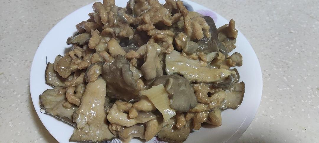 蘑菇炒肉