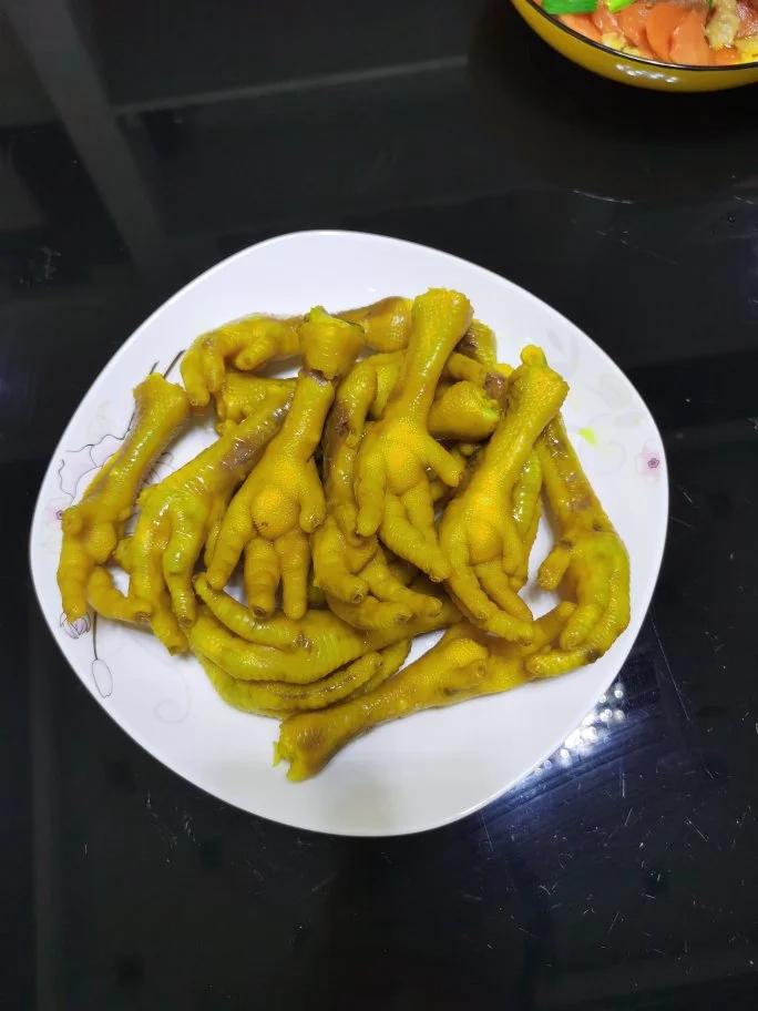 盐焗鸡爪(比外面卖的还好吃)