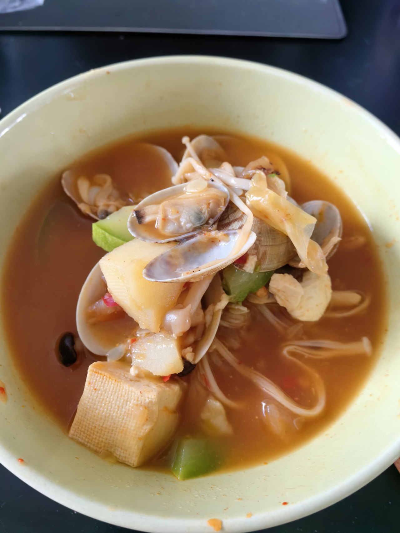 可以吃三碗饭的韩国泡菜豆腐海鲜汤