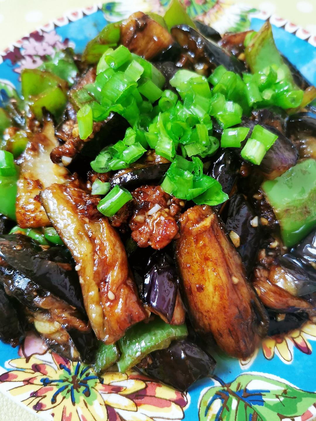 如何让茄子少吸油——肉沫烧茄子