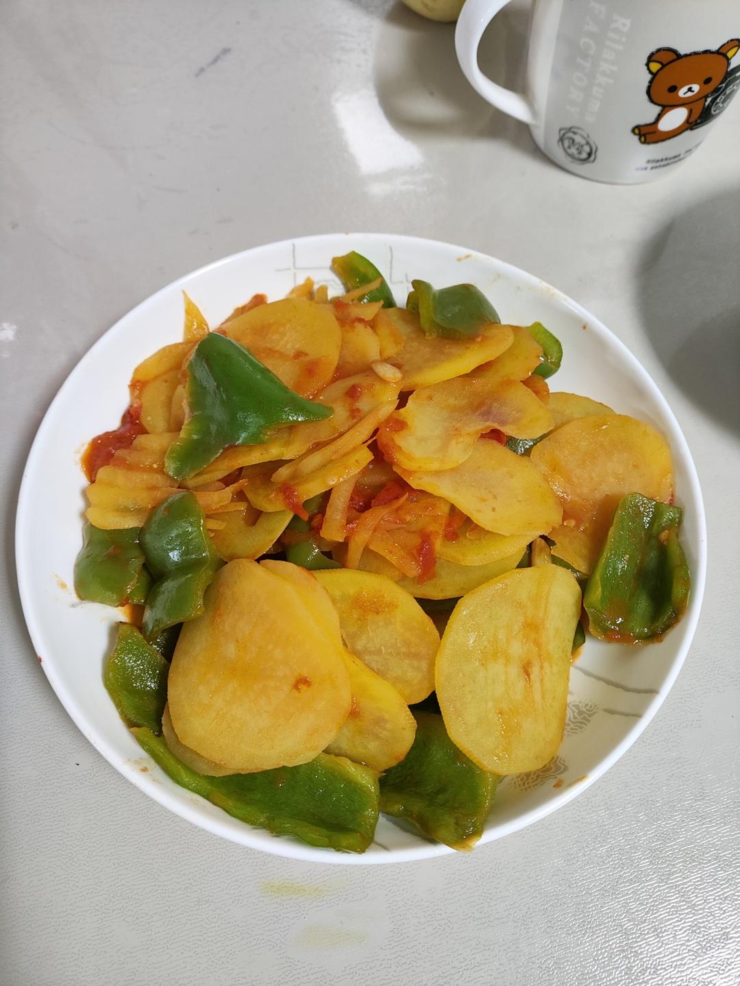 比肉都好吃的青椒炒土豆片😋简单又美味❗️