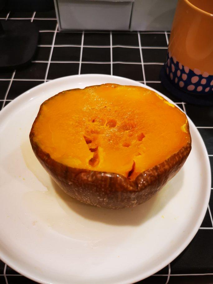 蓝莓汽水做的微波炉蒸南瓜