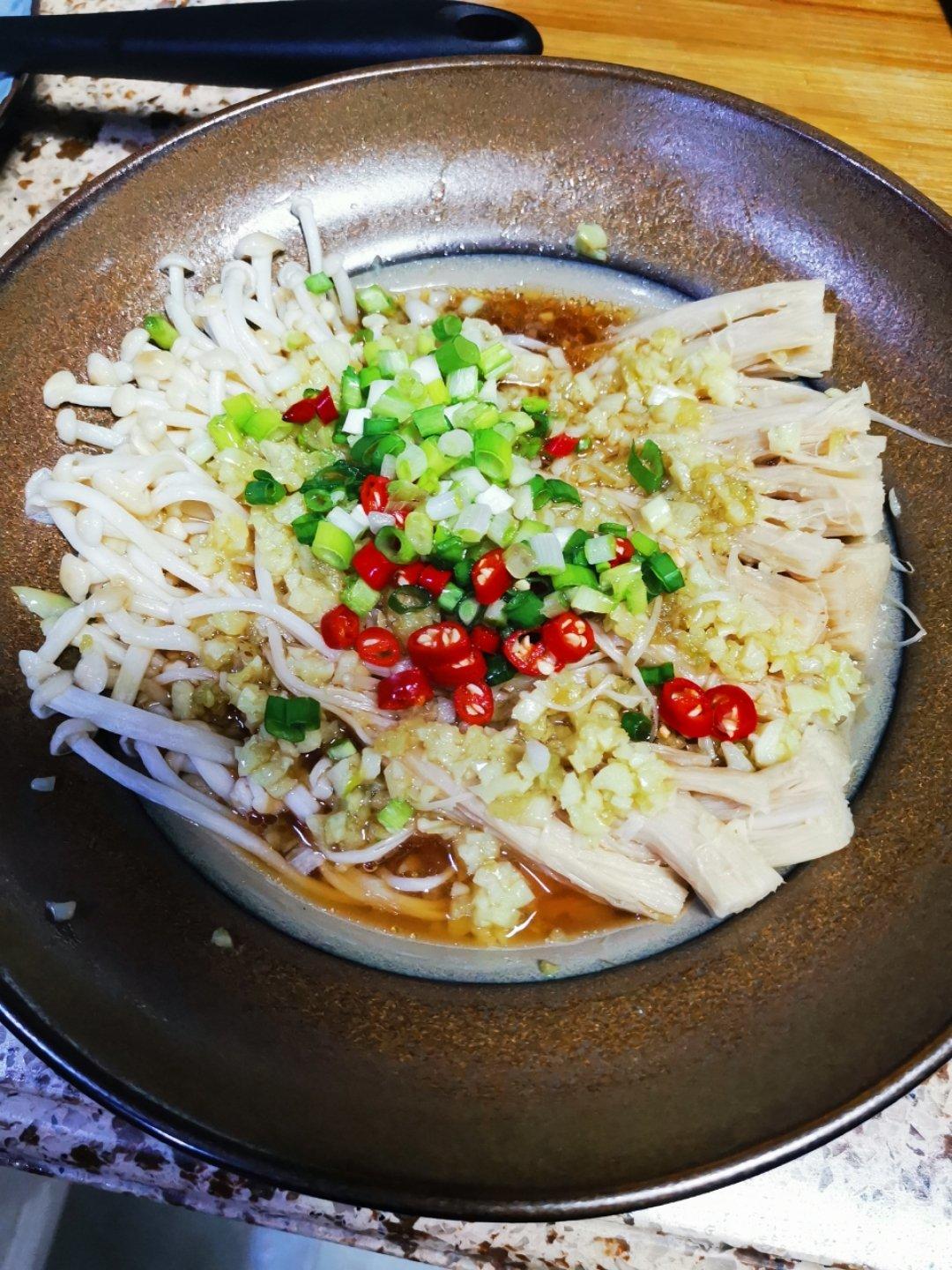蒜蓉蒸金针菇