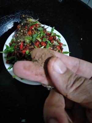 豆豉蒜蓉剁椒鱼头的做法 步骤9