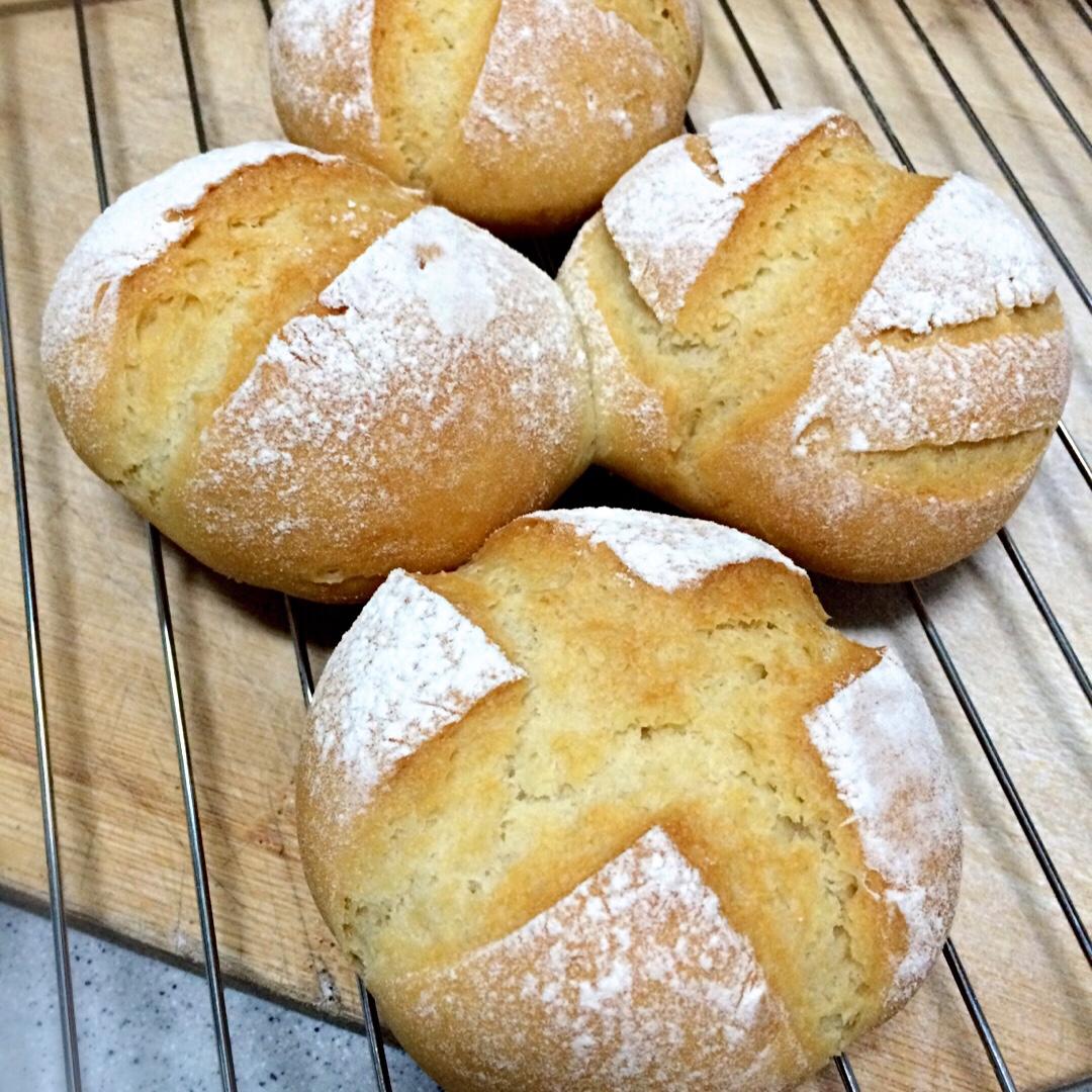 《割口发烧友的面包》—— 与基本配方配比相同的小法包（即发干酵母快手版6）