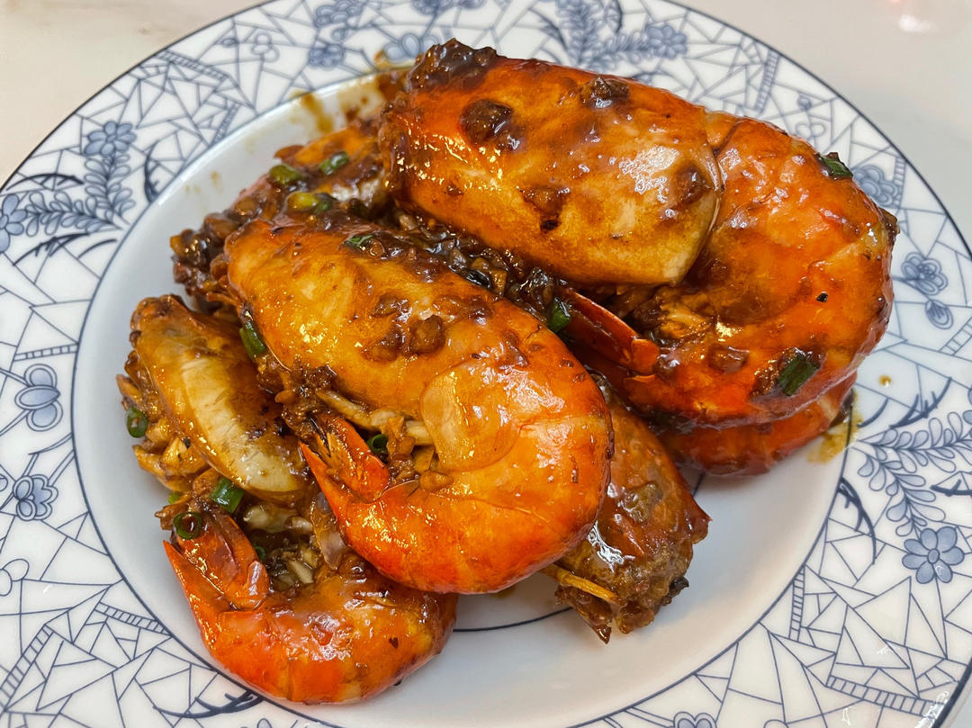 吮指蒜蓉啤酒罗氏虾