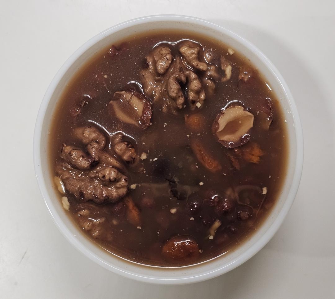 莲子百合薏米汤