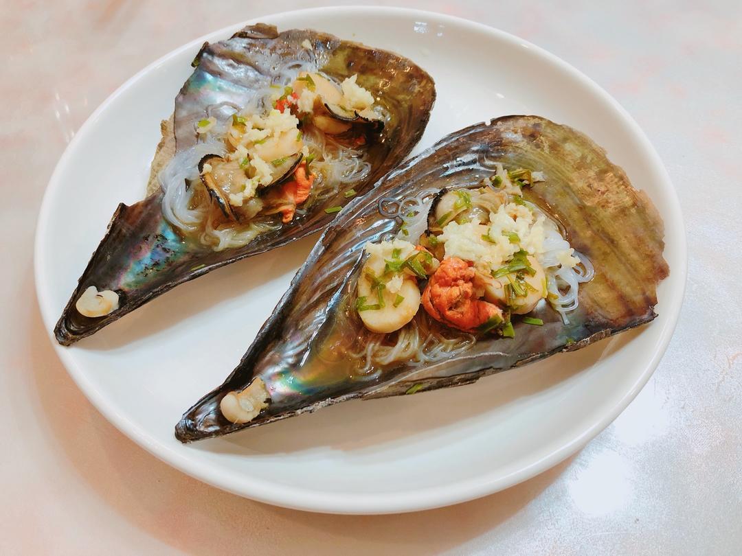 西_瓜做的蒜蓉粉丝蒸带子