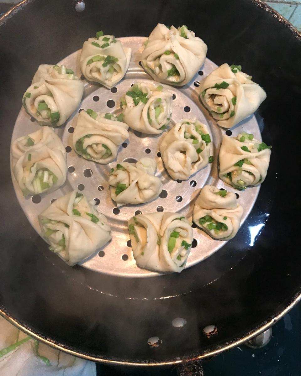 操作简单好看又好吃的葱油花卷