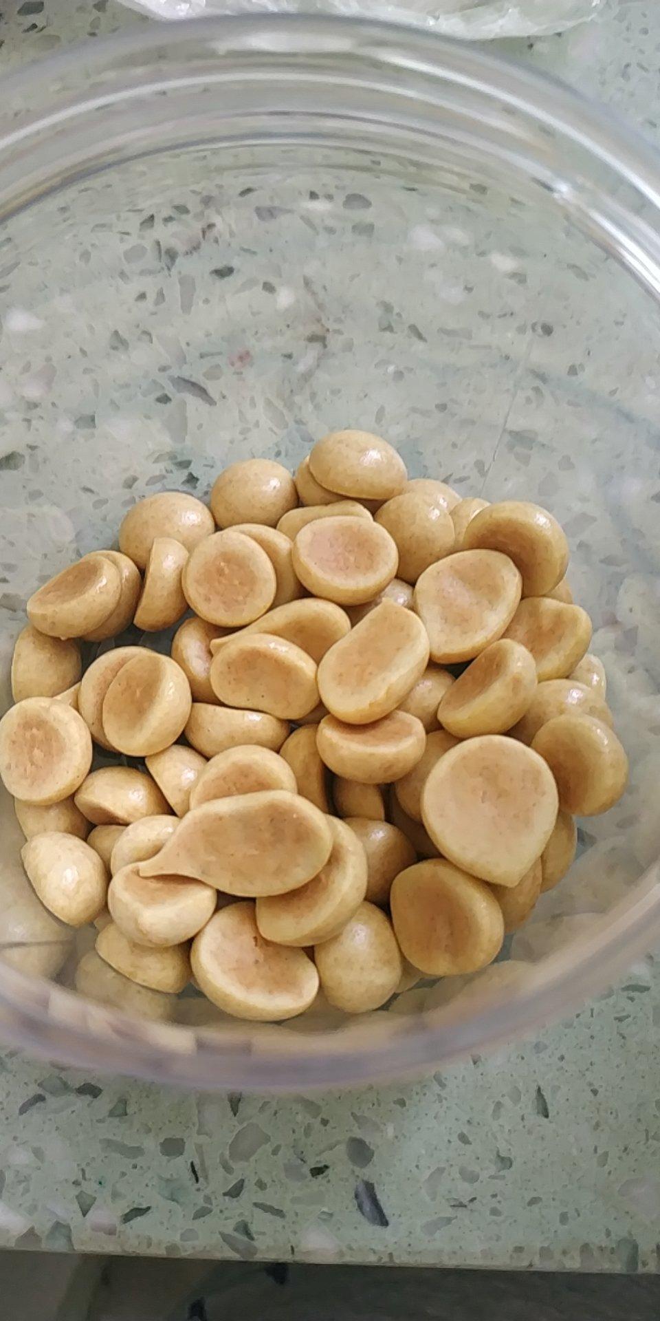 入口即化的无添加蛋黄溶豆