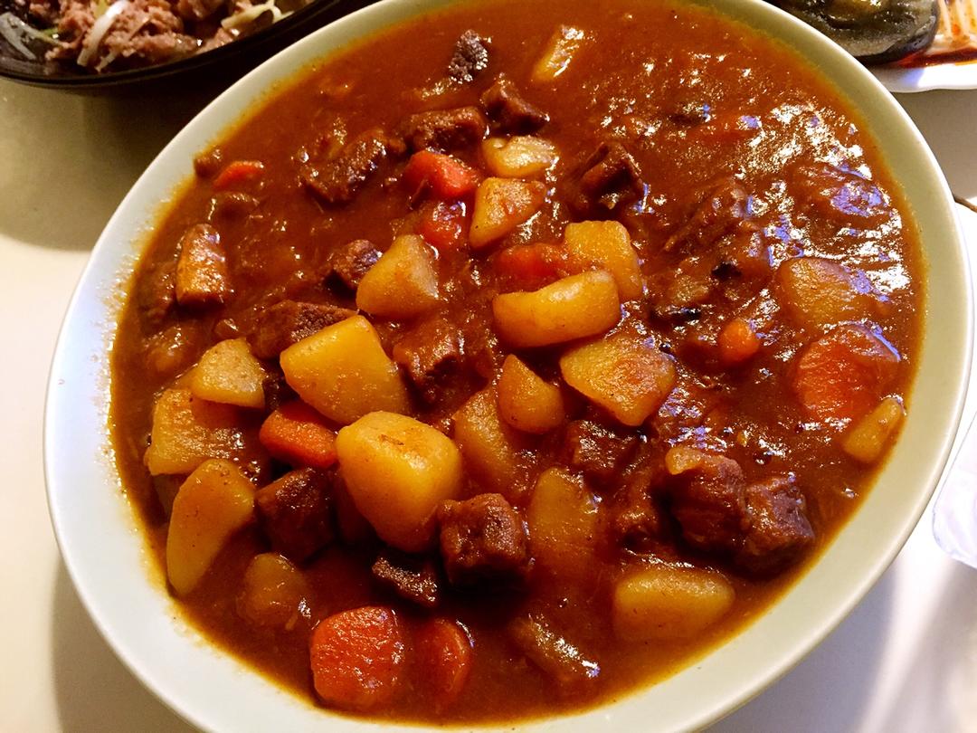 一个话唠包教包会的香浓红烩牛腩