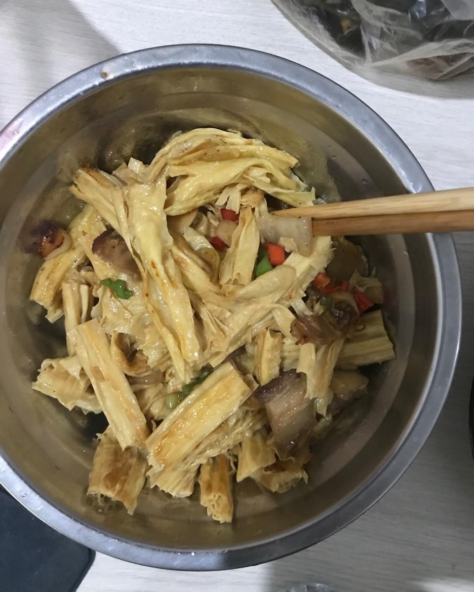 腐竹炒肉
