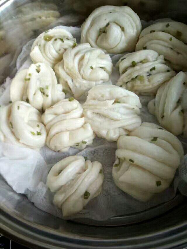 葱油花卷 Steamed Roll