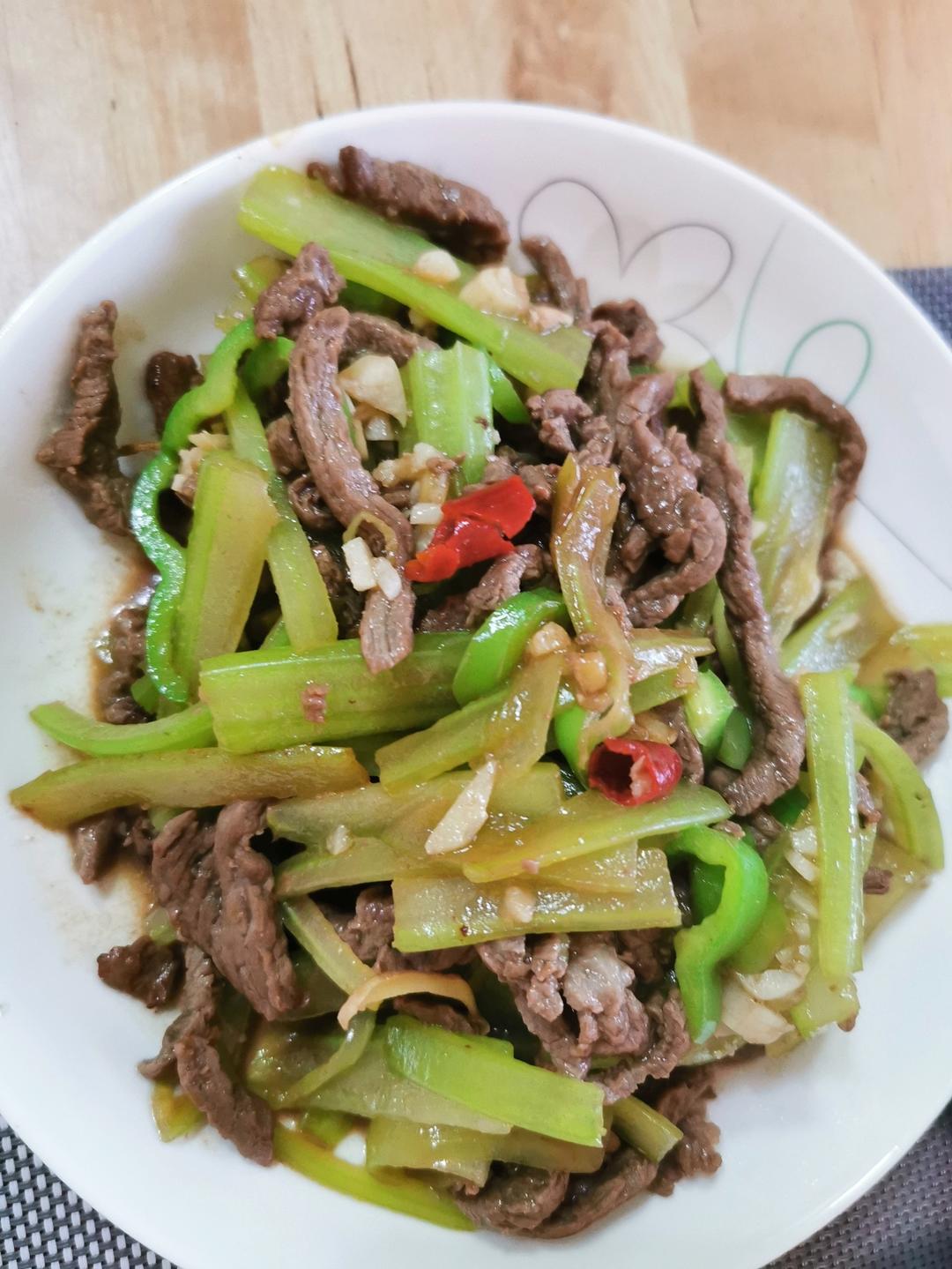㊙️家常菜‼️芹菜小炒牛肉‼️牛肉超级嫩滑哟