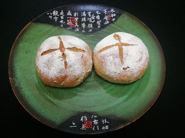 红糖全麦欧包（全营养：核桃+黑芝麻）