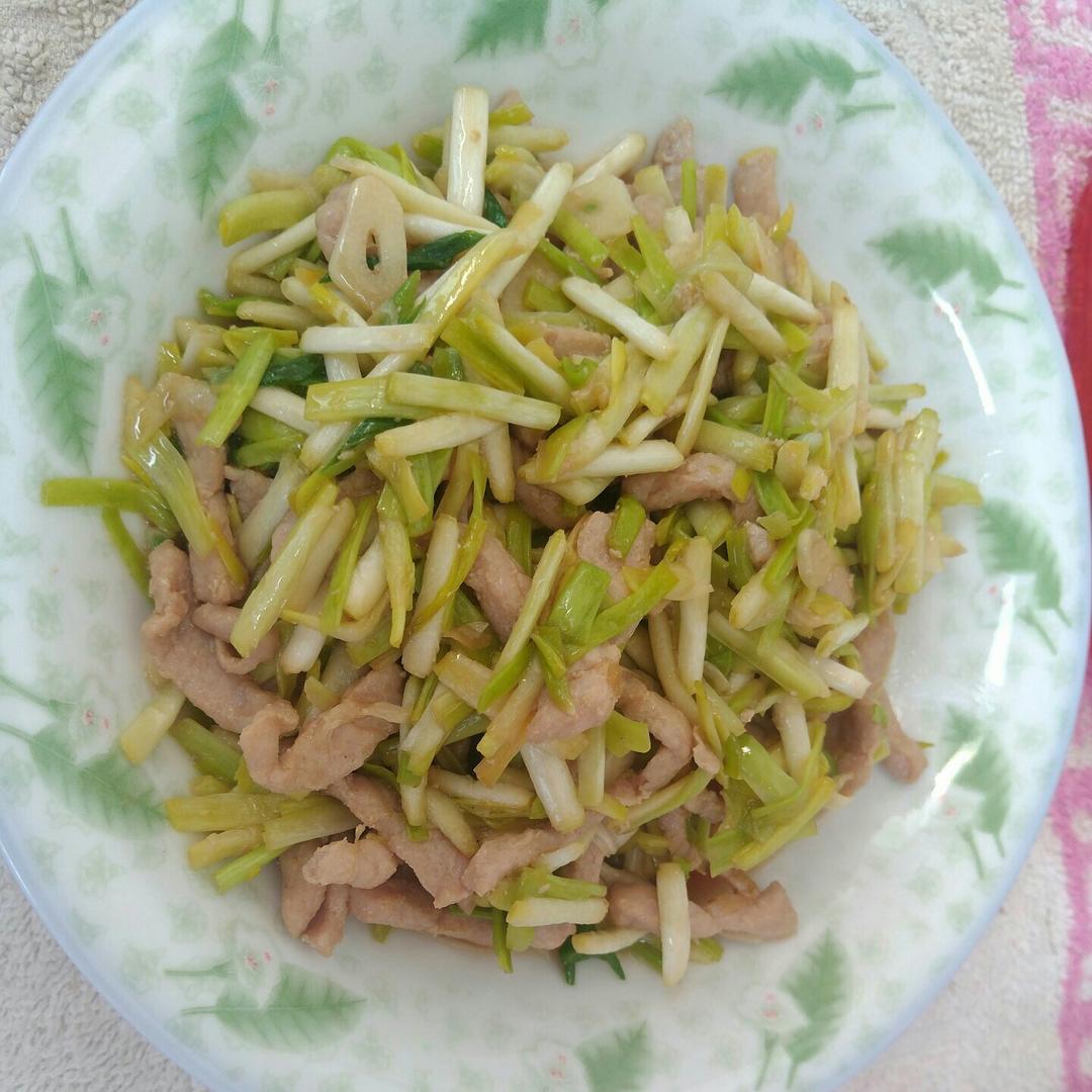 蒜黄肉丝