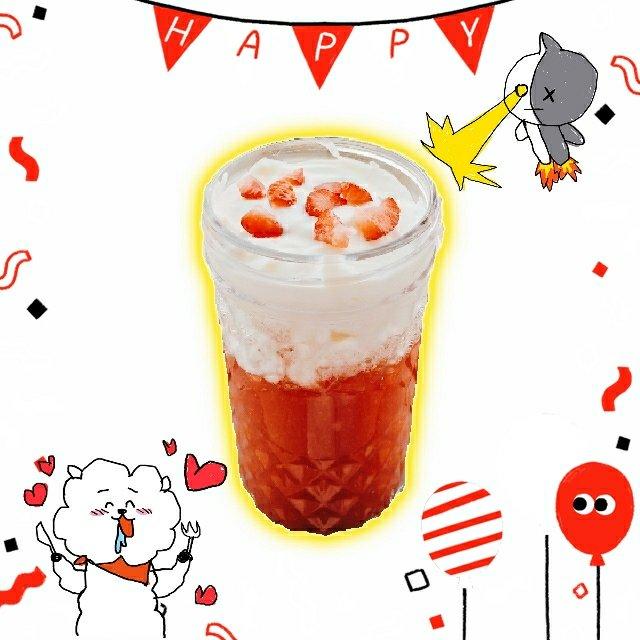草莓海盐奶盖茶