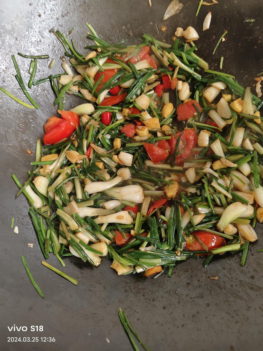 剁辣椒炒野葱（藠头）