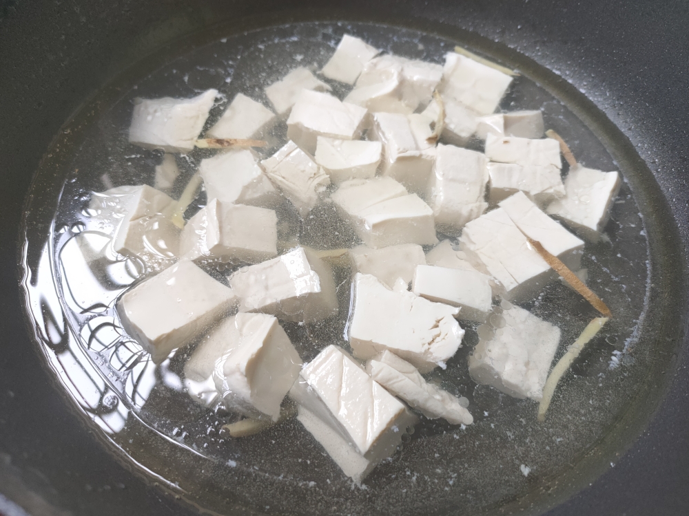 青菜豆腐肉丸汤的做法 步骤6