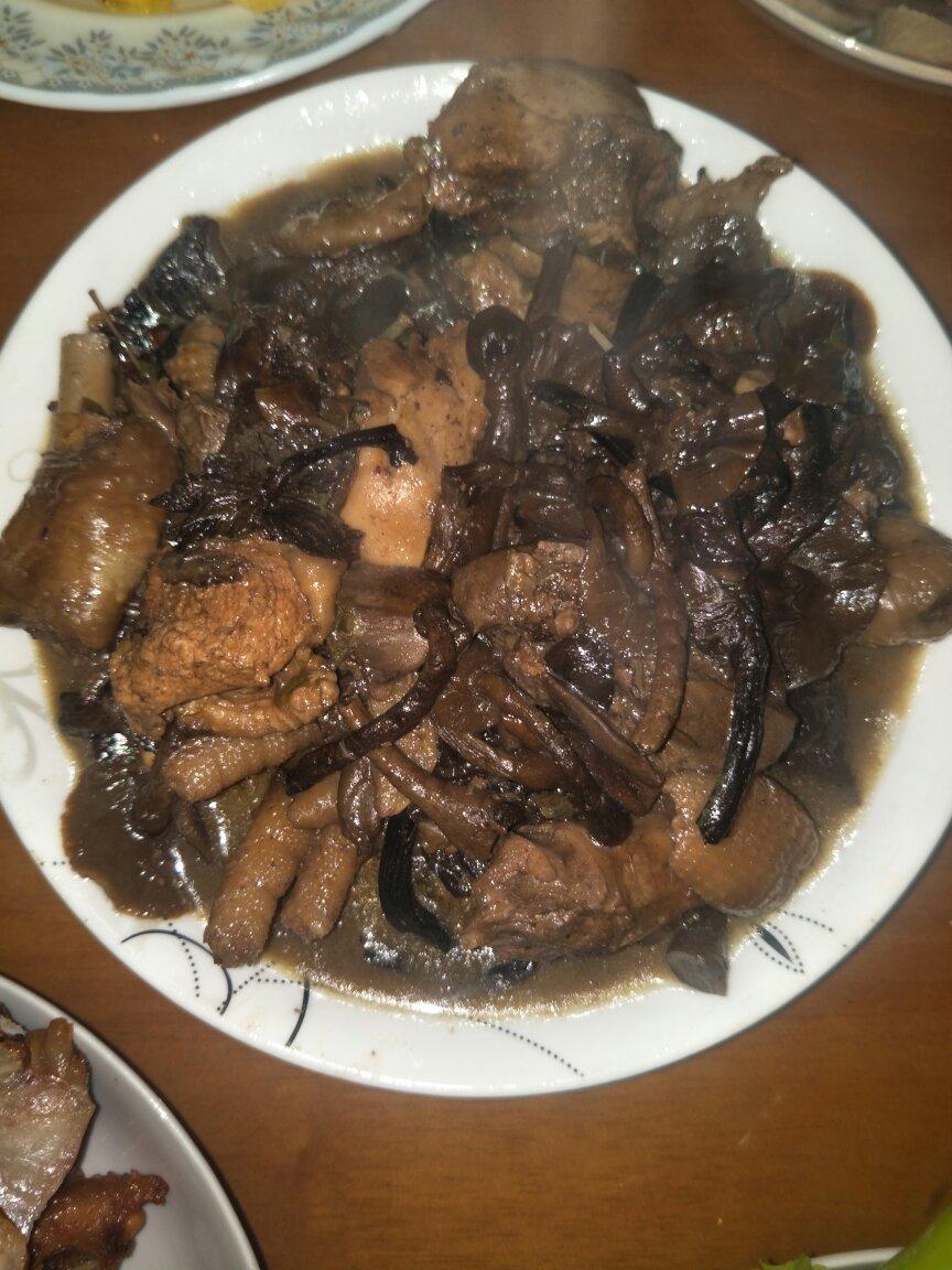 小鸡炖蘑菇