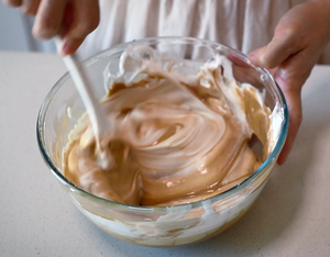 生椰拿铁奶油切块蛋糕的做法 步骤6