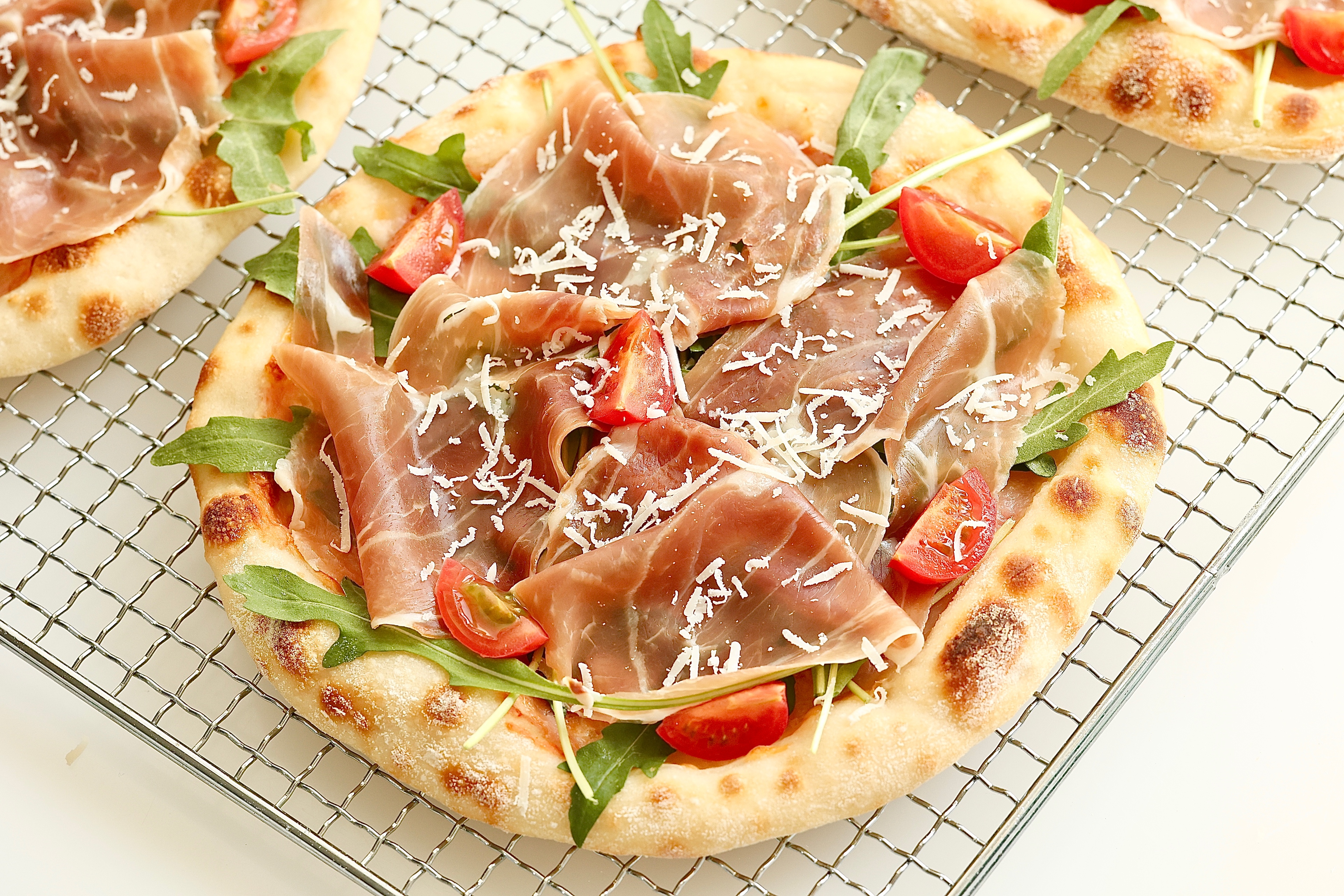 免揉/意大利🇮🇹帕尔马火腿披萨🍕的做法 步骤33