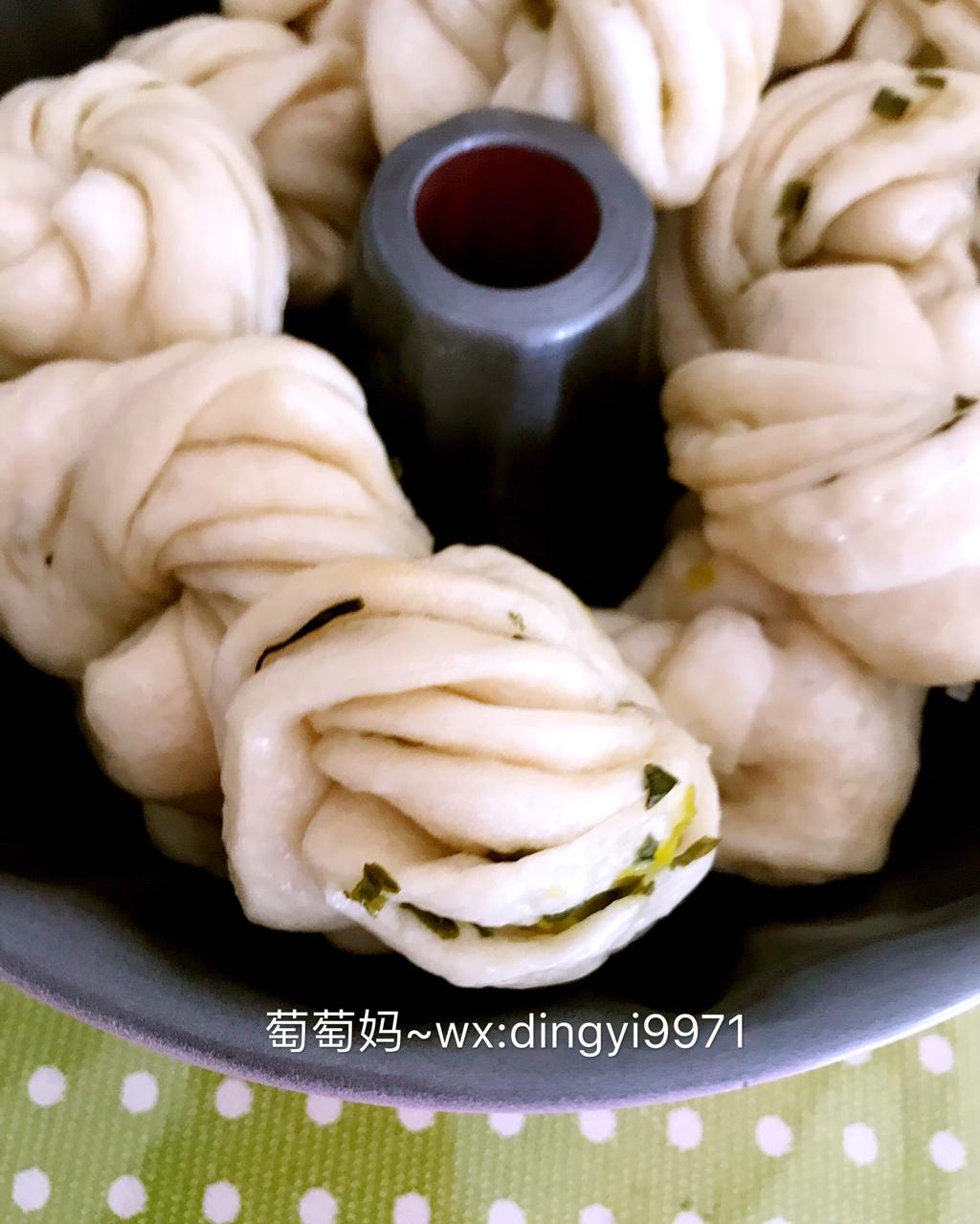 葱油花卷 Steamed Roll
