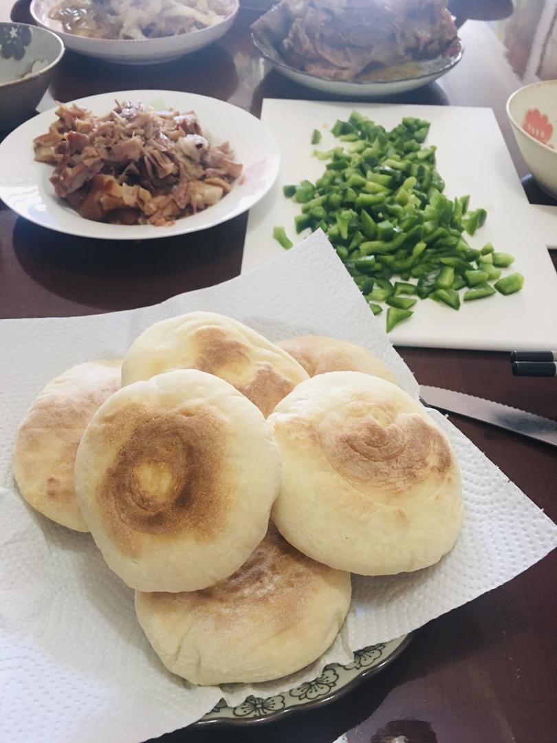 肉夹馍(白吉馍的制作)