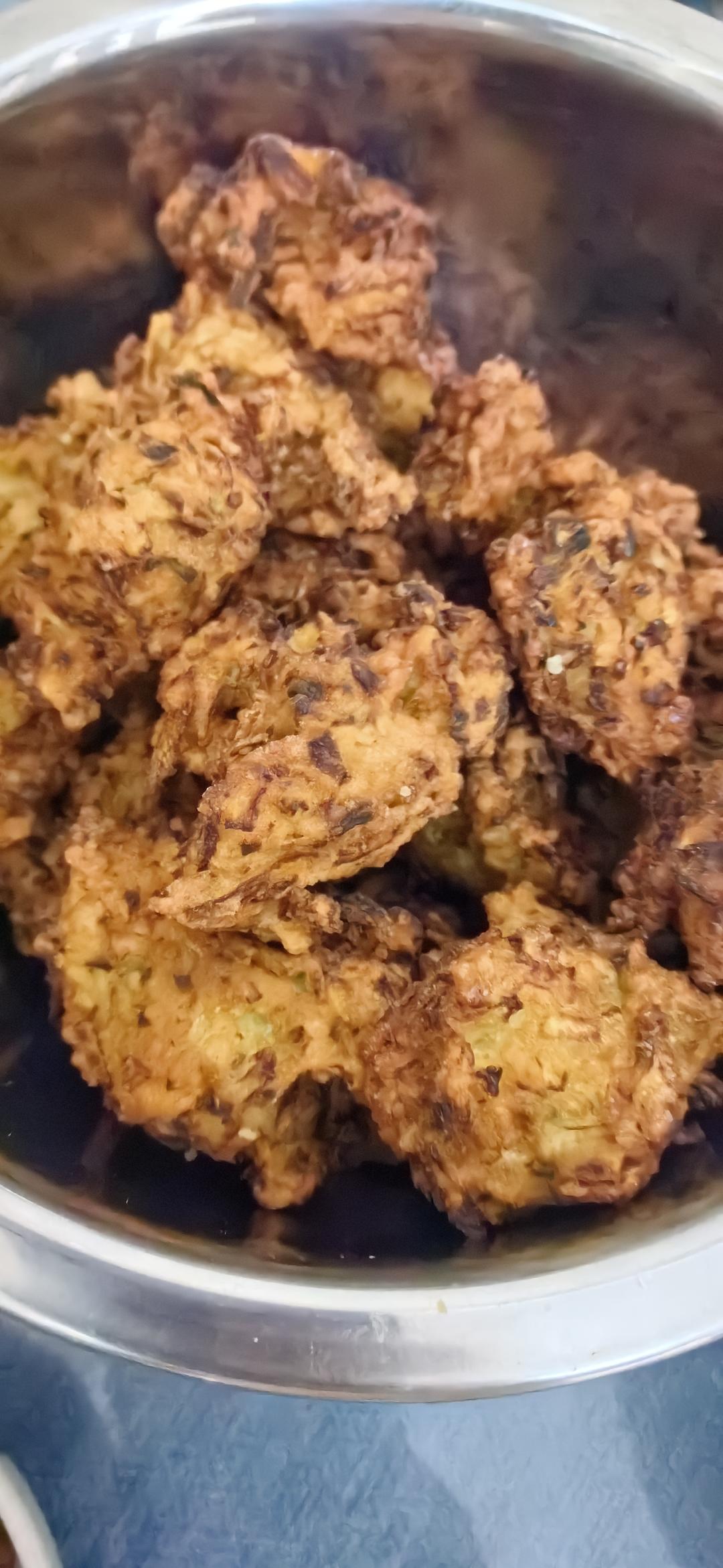 香酥软口的小吃摊版香炸萝卜丸子