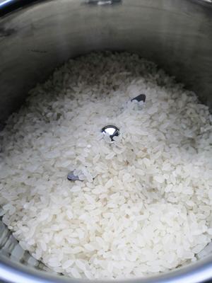 自制粘米粉的做法 步骤1