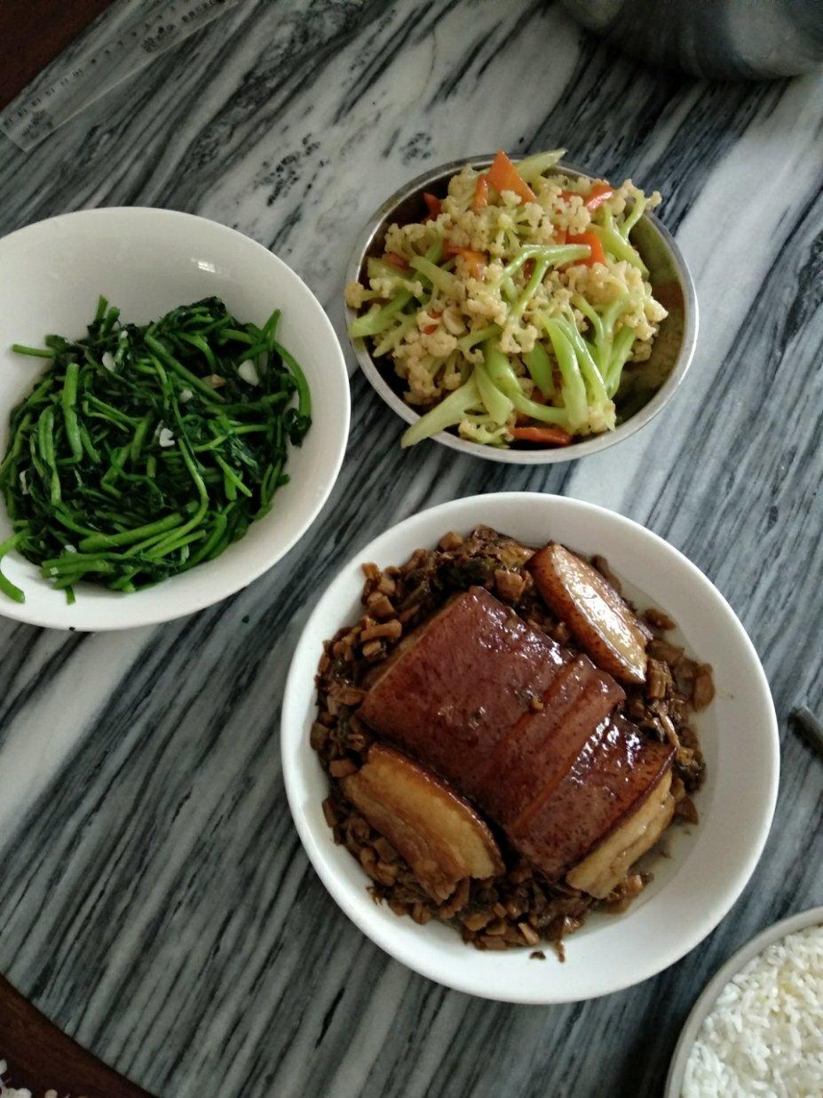 手机用户香飘飘做的午餐2018年12月1日