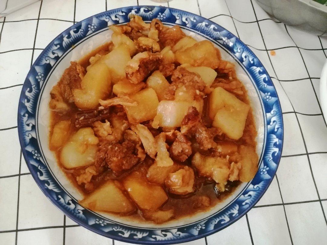 萝卜烧牛腩