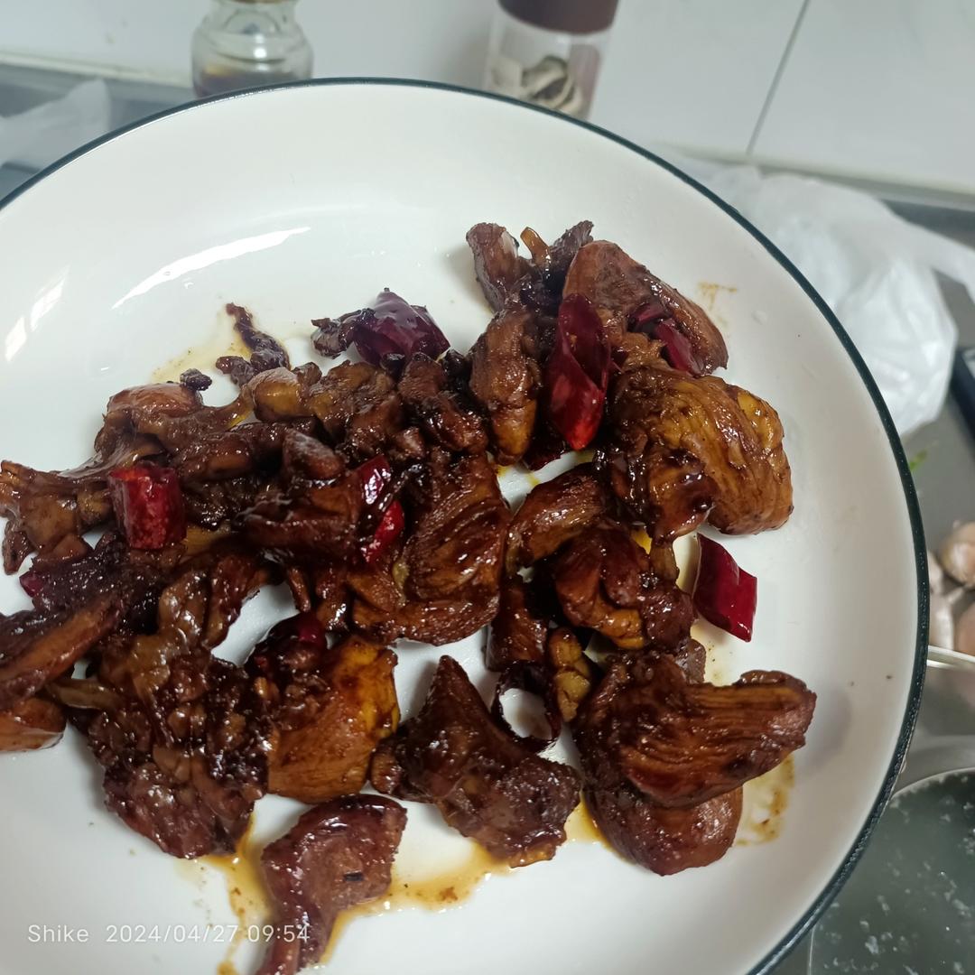 麻辣鲜香无敌下饭小炒鸡腿肉